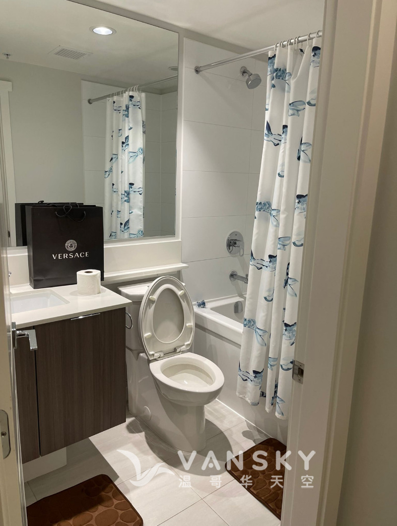 250325200302_2nd Bathroom.JPG